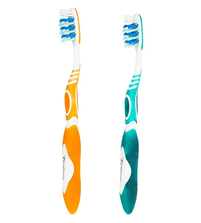 مسواک اکسترا پروکلین با برس متوسط 2 عددی ارسال با رنگ رندوم Trisa Extra Pro Clean Toothbrush
